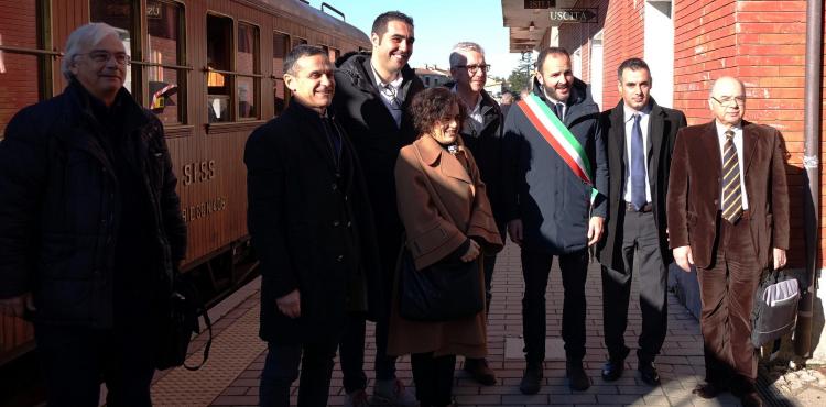 Foto rilancio Trenino Verde con Pigliaru e Argiolas