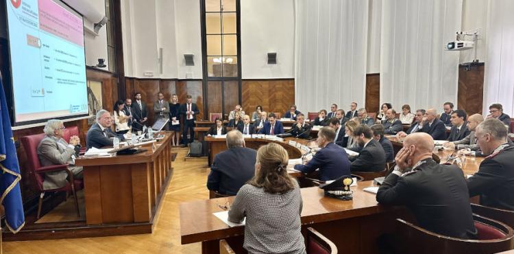 La seduta di insediamento del nuovo Cnalcis L'insediamento del nuovo Cnalcis