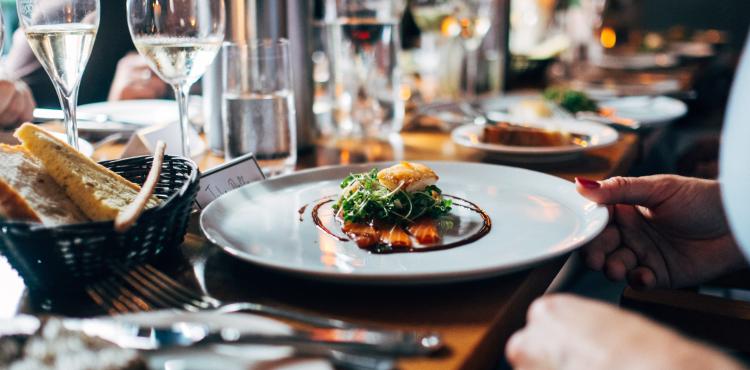 <span>Photo by <a href="https://unsplash.com/@jaywennington?utm_source=unsplash&utm_medium=referral&utm_content=creditCopyText">Jay Wennington</a> on <a href="https://unsplash.com/s/photos/restaurant?utm_source=unsplash&utm_medium=referral&utm_content=creditCopyText">Unsplash</a></span> Ristorazione