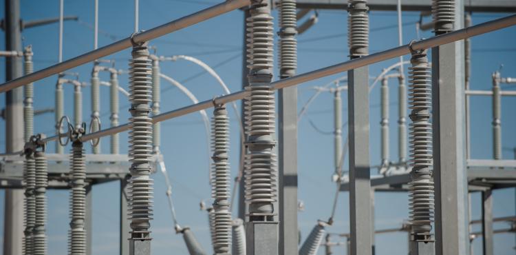 Photo by <a href="https://unsplash.com/@publicpowerorg?utm_source=unsplash&utm_medium=referral&utm_content=creditCopyText">American Public Power Association</a> on <a href="https://unsplash.com/s/photos/elecrticity-pylon?utm_source=unsplash&utm_medium=referral&utm_content=creditCopyText">Unsplash</a> Commercio