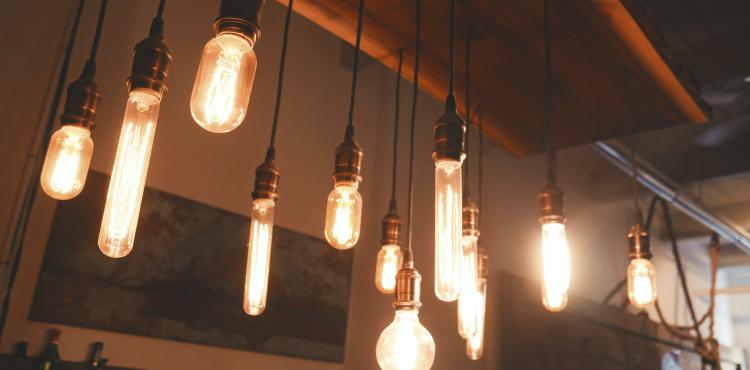Photo by <a href="https://unsplash.com/@impatrickt?utm_source=unsplash&utm_medium=referral&utm_content=creditCopyText">Patrick Tomasso</a> on <a href="https://unsplash.com/s/photos/electrical?utm_source=unsplash&utm_medium=referral&utm_content=creditCopyText">Unsplash</a> Ambiente