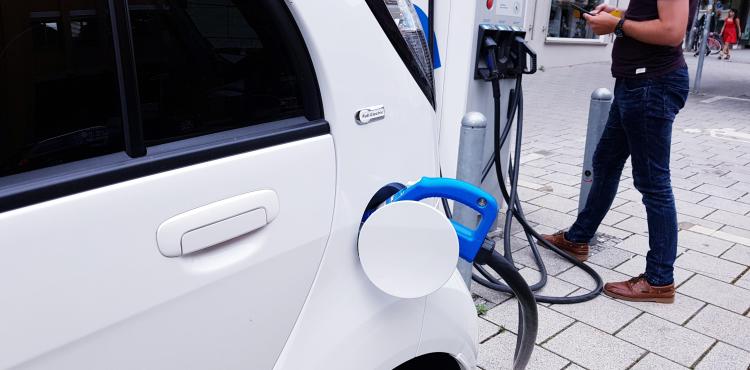 Auto elettriche